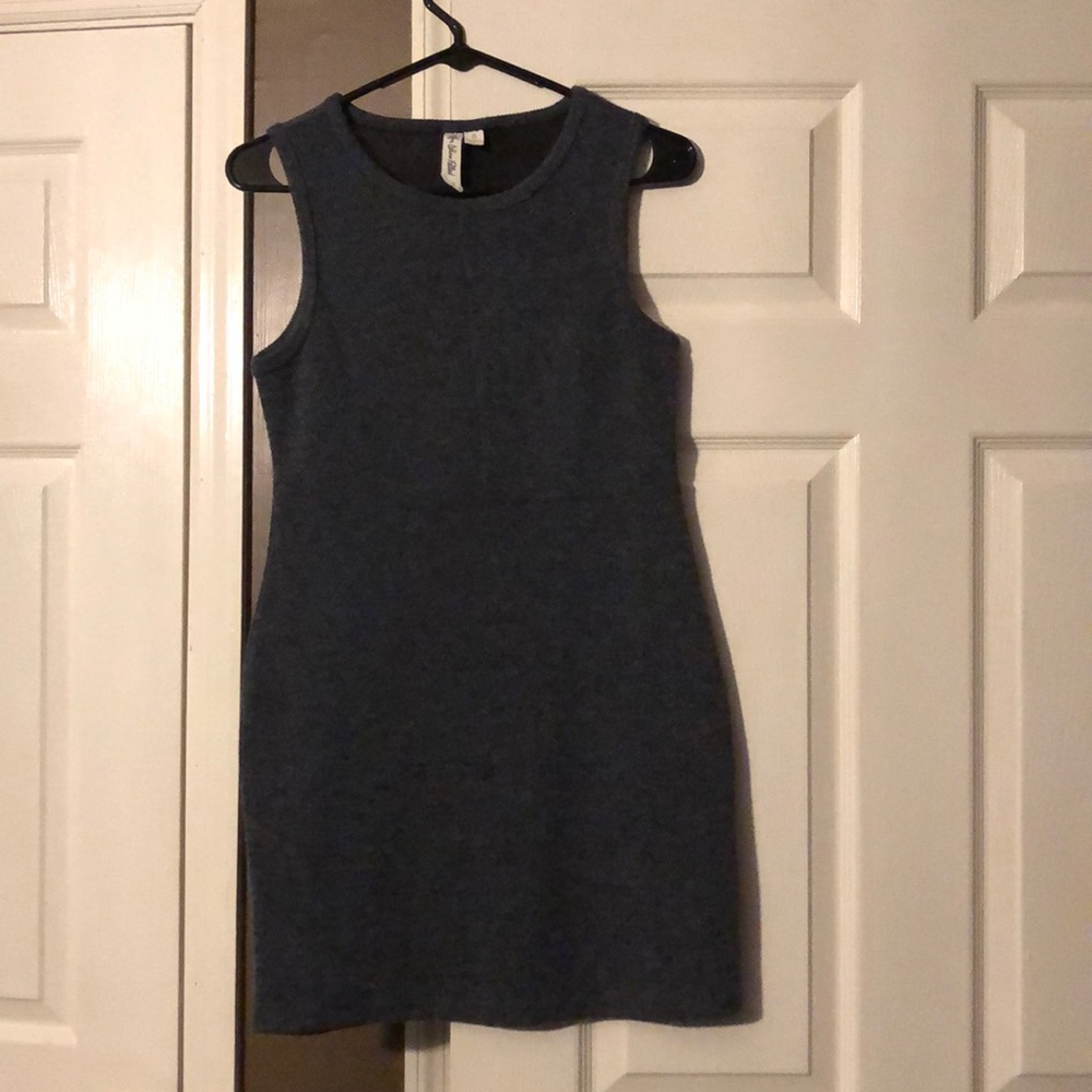 Sleeveless shirt dress